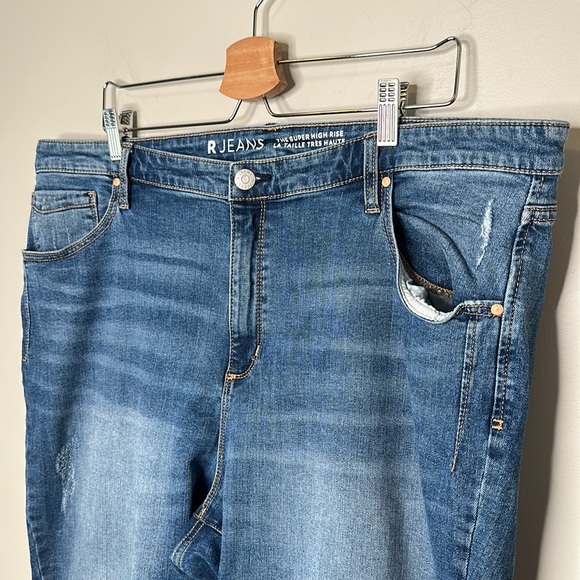 R Jeans Super High Rise Distressed Jeans - Picture 2 of 13